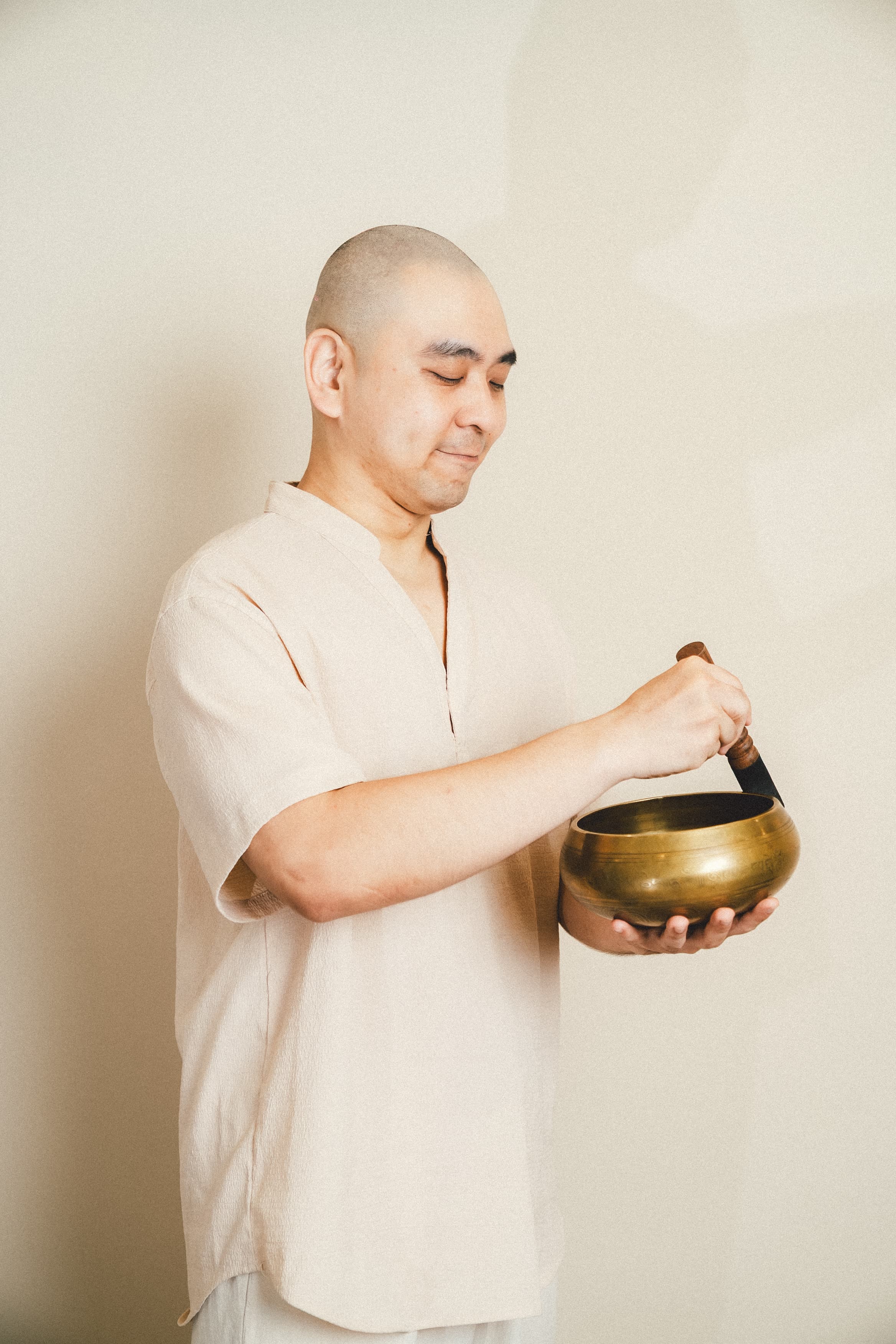 Asha 老師工作中的側臉